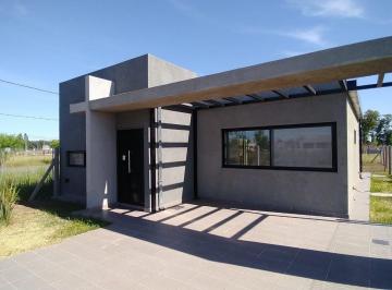 Casa · 79m² · 3 Ambientes · 1 Cochera · Venta/permuta - Casa - 2 Dorm. - Eco Vida, Villa Amelia