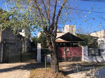 Casa · 162m² · 6 Ambientes · 3 Cocheras · Casa en Venta - Lomas de San Isidro