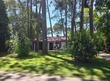 Casa · 5 Ambientes · Casa en Alquiler La Cumbrera Tm