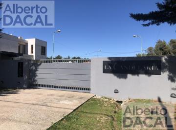 Terreno · 373m² · Excelente Lote en Venta en Barrio Cerrado Villa Elisa