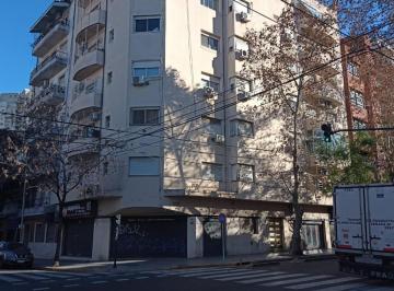 Departamento · 90m² · 4 Ambientes · Departamento 3 Amb con Dependencia en Almagro