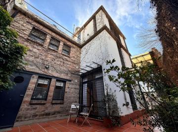 Casa · 129m² · 5 Ambientes · 1 Cochera · Casa Al Frente de Tres Dorm. con Cochera, Patio, Parrillero y Terraza. La Sexta, Rosario.