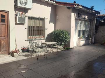 PH · 126m² · 4 Ambientes · PH Al Fondo en Venta de 3 Ambientes en Martinez