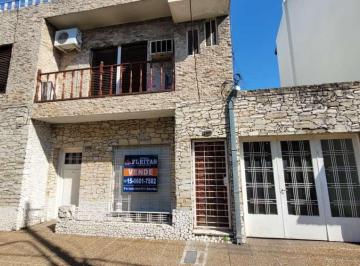 Casa · 90m² · 3 Ambientes · 1 Cochera · PH en Venta Planta Baja 3 Ambientes con Cochera Ramos Mejia