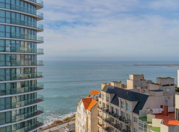 Departamento · 105m² · 3 Ambientes · 1 Cochera · Departamento con Excelente Vista Al Mar, en Reconocido Edificio.