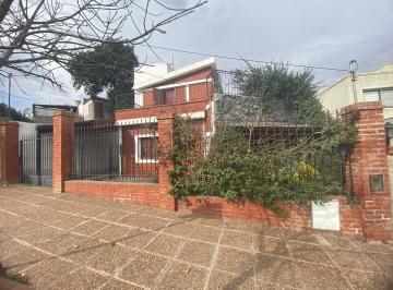 Casa de 5 ambientes, La Calera · Casa 2 Dorm. - La Calera - B° Stoecklin