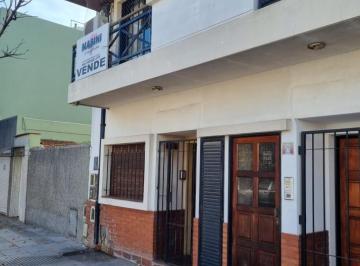 PH · 56m² · 3 Ambientes · Carhue 1300. PH 3 Ambientes.