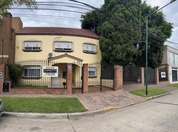 Casa · 314m² · 7 Ambientes · 4 Cocheras · Casa - Boulogne