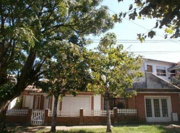 AVS-AVS-966_2 · Casa 3 Ambientes. | Ameghino 607