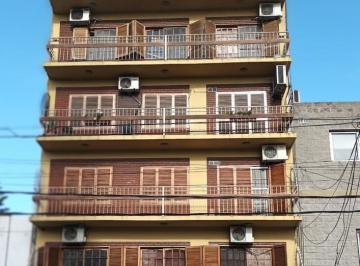 Departamento · 63m² · 3 Ambientes · 1 Cochera · Departamento 3 Ambientes en Venta Sobre Av Mitre Wilde