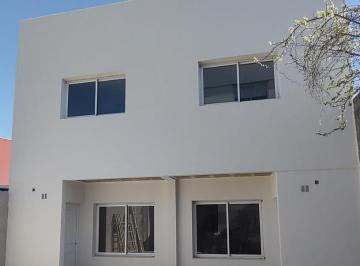 Departamento · 75m² · 3 Ambientes · 1 Cochera · Departamento en Berisso