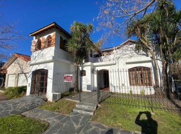 Casa · 175m² · 7 Ambientes · 1 Cochera · Casa / Chalet Calle 24 Entre 35 y 37 - Zona IV - Miramar