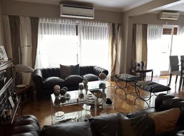 Departamento · 148m² · 6 Ambientes · 1 Cochera · Luminoso - Cochera Espacio.