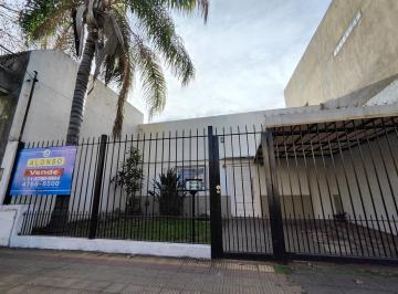 Casa · 106m² · 3 Ambientes · 1 Cochera · Hermosa de Estilo en Excelente Ubicación