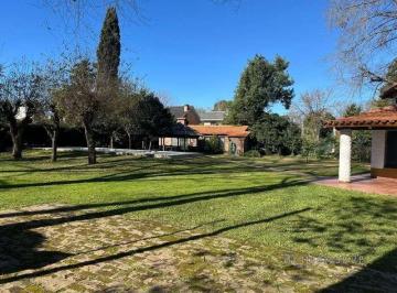 Terreno · 650m² · 1 Ambiente · Barrio Cerrado Mapuche C. C. - Lote Venta Usd 250.000