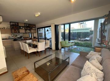 Casa · 172m² · 4 Ambientes · 2 Cocheras · Duplex en Venta en Housing El Molino, Quintas de Arguello, 3 Dorm. Escritura
