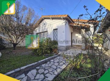 ALE-ALE-10223_2 · Venta - Casa - 3 Dorm. - Villa Ballester