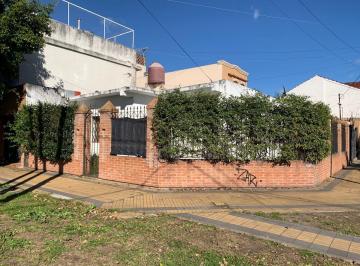 PH de 4 ambientes, Lomas de Zamora · Apto Credito 3 Ambientes con Garage en Banfield