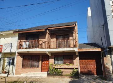 Casa · 172m² · 4 Ambientes · Casa - Villa Bosch - Venta