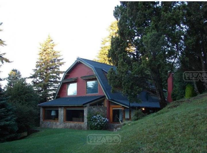 Casa · 222m² · 6 Ambientes