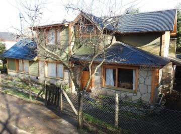 Casa · 142m² · 5 Ambientes · 2 Cocheras · Casa en Venta Ubicado en Bickel, San Martin de Los Andes