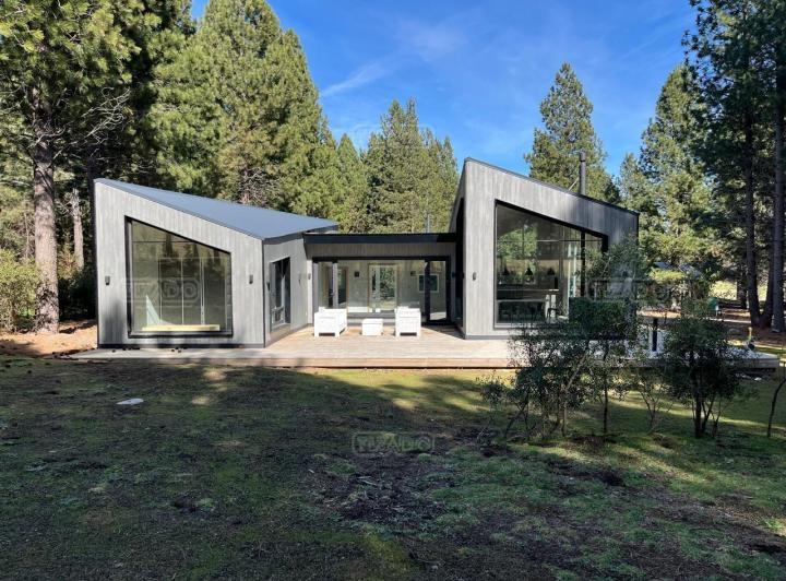Casa · 150m² · 4 Ambientes · 2 Cocheras
