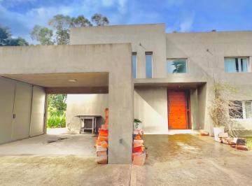 Casa · 350m² · 5 Ambientes · 2 Cocheras · Venta Casa en Barrancas de San Benito