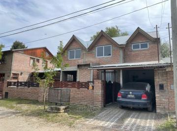 Casa · 195m² · 4 Ambientes · 1 Cochera · Casa Chalet en Venta en Junin de Los Andes, Patagonia, Argentina