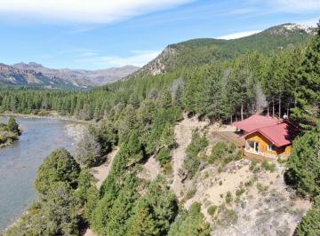 Casa · 300m² · 4 Ambientes · 2 Cocheras · Casa en Venta Orillas del Caleufu, San Martin de Los Andes