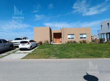 Casa · 180m² · 5 Ambientes · El Naudir a La Laguna