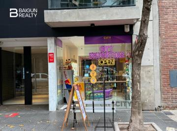 Local comercial · 78m² · Local en Venta en Recoleta