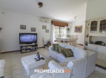 Foto1 · Casa 3 Dorm + Dep