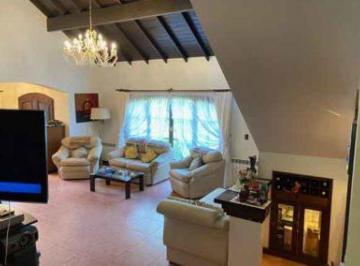 Casa de 4 ambientes, Mar del Plata · Chalet 4 Amb. Sierra de Los Padres C/pileta,/quincho/playroom