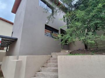 Casa de 4 ambientes, La Calera · Duplex Apto Credito Bancor