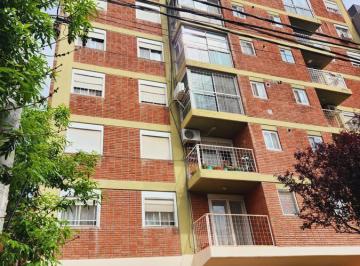 Departamento · 70m² · 4 Ambientes · Venta Depto 3 Dorm. con Cochera - Bouquet Roldan 150 - Area Centro - Neuquen