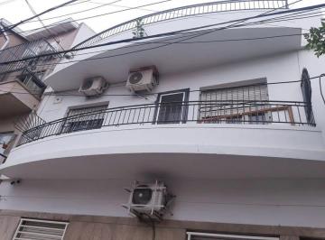 PH de 5 ambientes, Tres de Febrero · Muy Amplio Piso en 2 Niveles