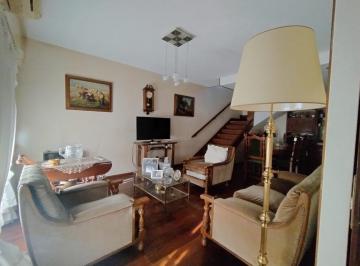 Casa · 180m² · 5 Ambientes · 2 Cocheras · Chalet 7 Ambientes en 2 Plantas