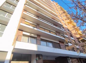 Departamento de 6 ambientes, Bahía Blanca · Dorrego 143 - Piso en Venta