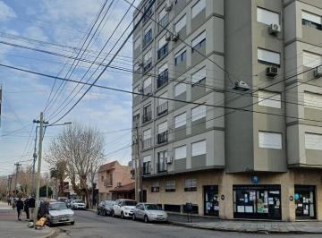 Departamento · 65m² · 3 Ambientes · Departamento 3 Amb en Pleno Lanusita!