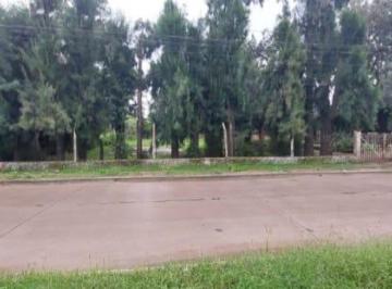 Casa de 8 ambientes, La Matanza · Casa Quinta en Venta, en González Catán
