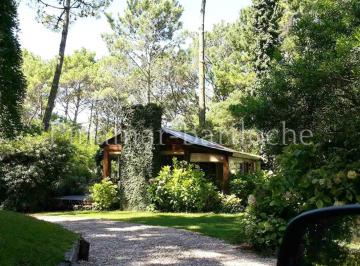 Casa 1m² Alquiler Temporal  · Cabaña en Alquiler en Cariló 1 Dormitorio - 636