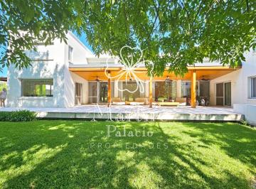 Casa · 485m² · 8 Ambientes · 2 Cocheras · Venta Casa 5 Dorm., en Mayling Club de Campo, Pilar