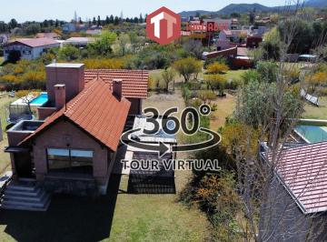 Casa · 108m² · 4 Ambientes · 1 Cochera · Una Propuesta de Ensueño