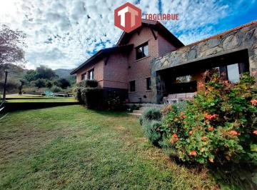 Casa · 180m² · 6 Ambientes · Increíble Chalet en Faldeo Serrano