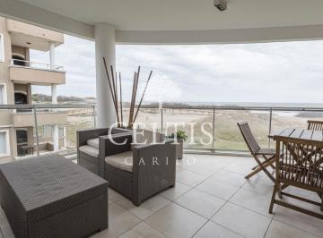 Departamento · 102m² · 4 Ambientes · 2 Cocheras · 4 Ambientes Amueblado en Sea Point