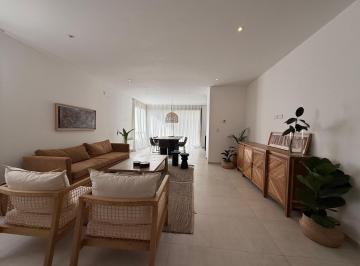 Casa · 180m² · 5 Ambientes · 2 Cocheras · ¡Hermoso Dúplex en Cerro de Las Rosas - Listo Para Habitar!