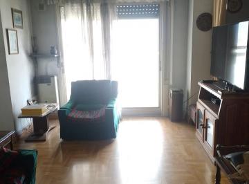 Departamento de 6 ambientes, La Plata · Semipiso en Venta - Centrico - con Cochera