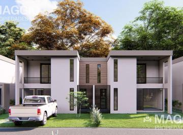 Casa · 127m² · 4 Ambientes · 2 Cocheras · Casa en Canning Park