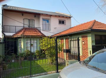 Casa de 8 ambientes, Lomas de Zamora · Excelente Oportunidad de Compra: Casa con Opcion de Financiacion. Consulte!