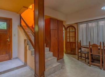 Casa · 128m² · 5 Ambientes · 1 Cochera · Casa de 5 Amb. Apta Credito